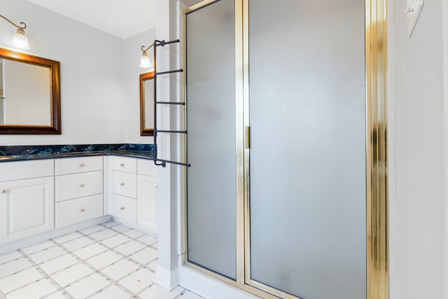 Shower doors with gold details